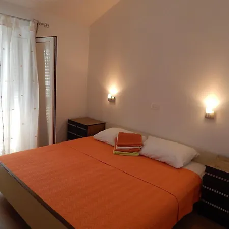 Daire Mimose - Two Bedroom With Terrace And Sea View Lile Milna (Brac)