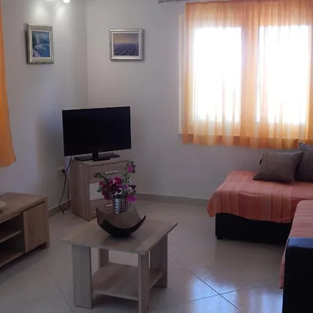 Mimose - Two Bedroom With Terrace And Sea View Lile Apartment *